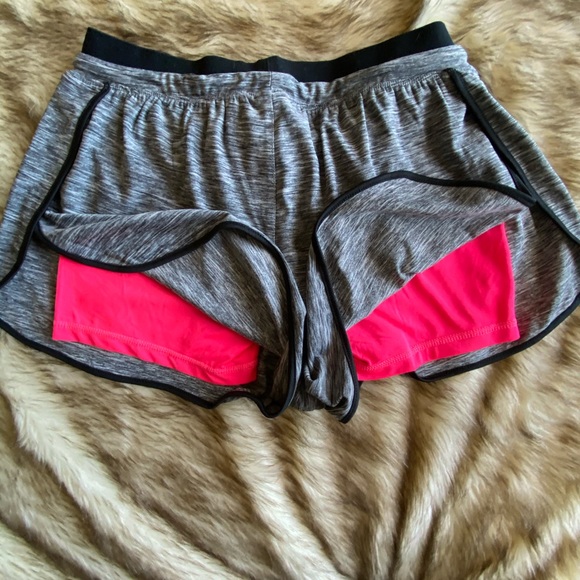 NWOT RIBoom Running Shorts - Picture 5 of 5